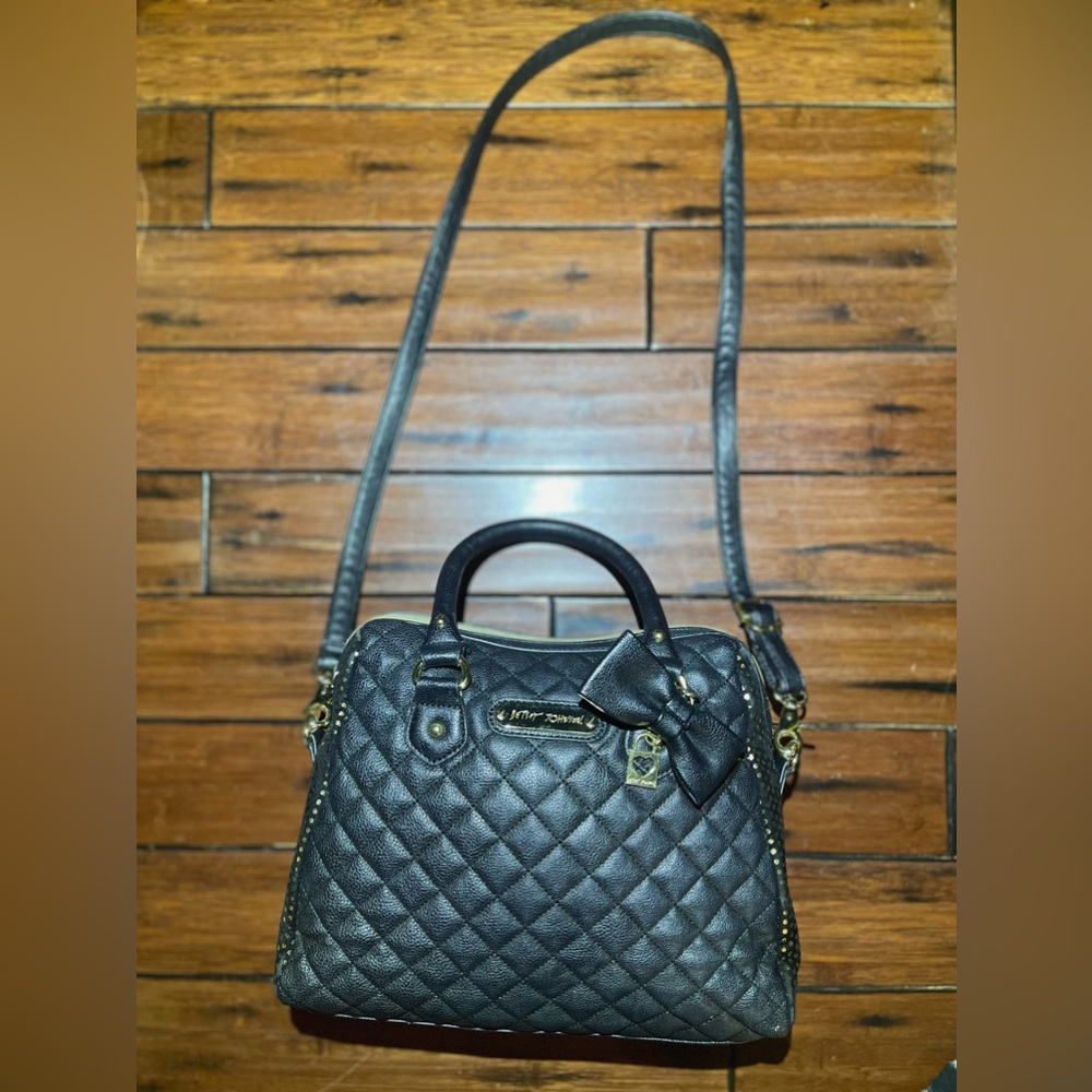 Betsey Johnson black and gold quilted crossbody purse